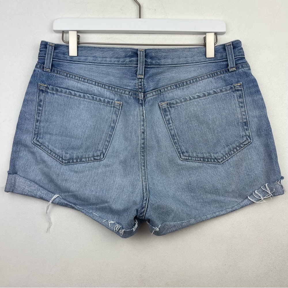 L'AGENCE's high-rise Jazz denim shorts - Picture 2 of 9